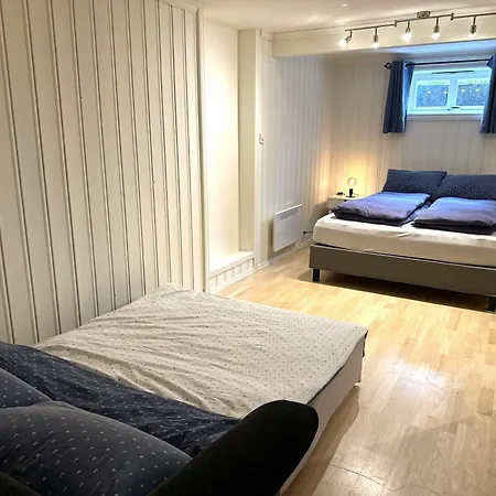 Lejlighed - Bright, Spacious, Comfortable *