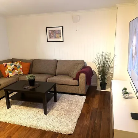 Leilighet - Bright, Spacious, Comfortable