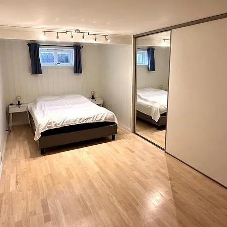 Lejlighed - Bright, Spacious, Comfortable