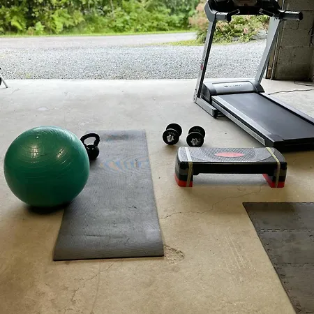 - Bright, Spacious, Comfortable *