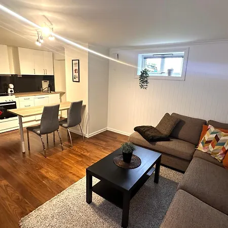 - Bright, Spacious, Comfortable *