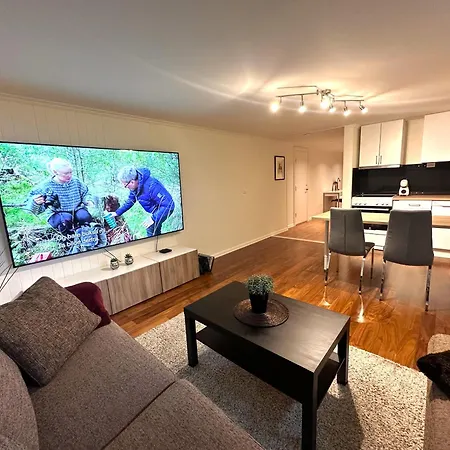 Appartement - Bright, Spacious, Comfortable *